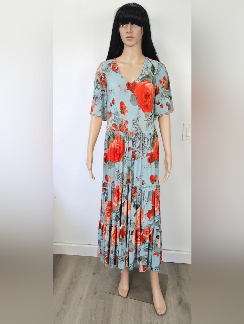 Soft Surroundings  floral "Maxi Dress with Red Rose Print Size M